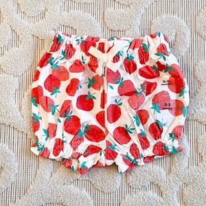 Baby Gap girl strawberry bubble shorts 0-3m NWT!